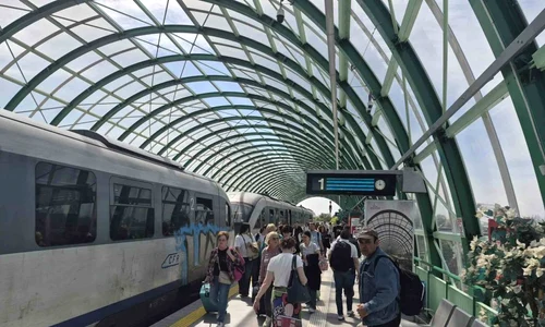 Tren Otopeni Aeroport 3 BUN 1024x768 jpg