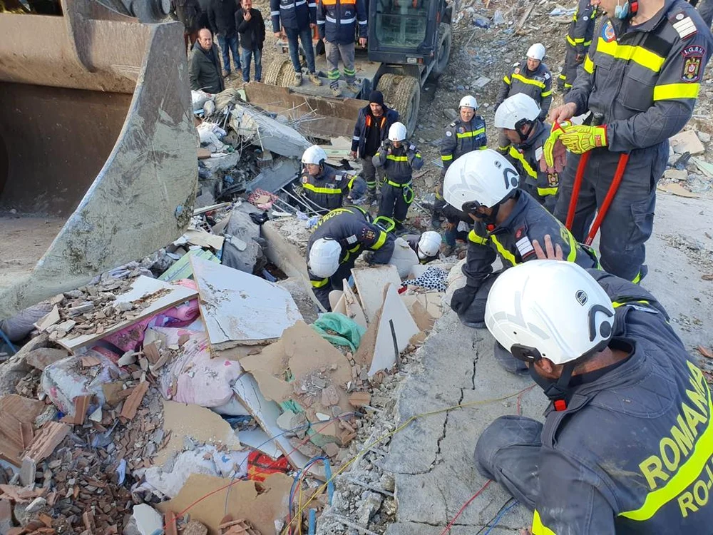 Echipa românească de salvare la cutremurul din Turcia FOTO ISU București