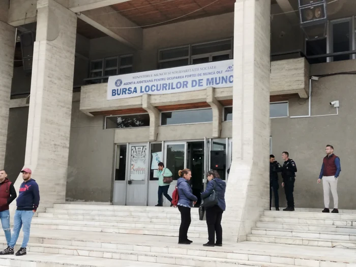 Bursa locurilor de muncă pentru absolvenți a avut loc la Casa Sindicatelor FOTo: A.M.