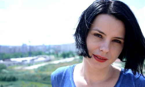 "Înţelegerea unui anumit fenomen social"   interviu cu Gianina CĂRBUNARIU jpeg
