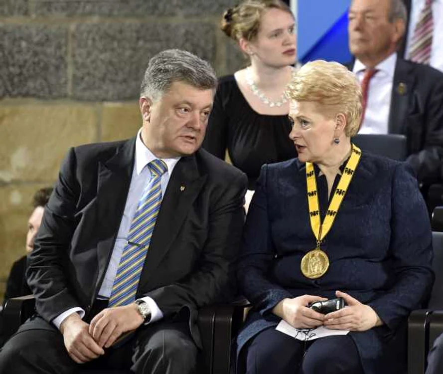 Dalia Grybauskaitė si Petro Porosenko FOTO AP