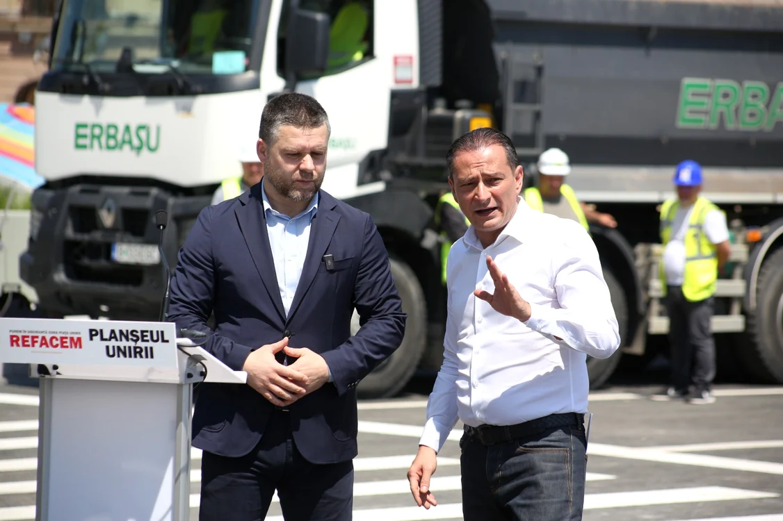 Ciprian Ciucu și Daniel Băluță pe șantierul Planșeul Unirii FOTO: Primăria Sectorului 4