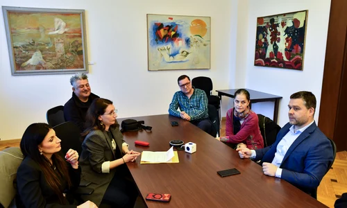 Ciprian Ciucu intalnire actori FOTO FB Primaria ;un Bucuresti jpg