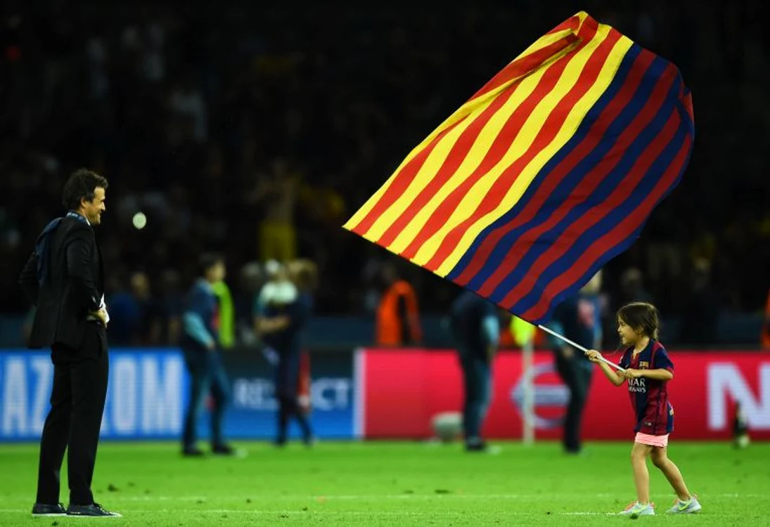 Luis Enrique si fiica lui, in urmă cu câțiva ani, după cucerirea unui nou titlu la FC BarcelonaFOTO: Guliver/ Gettyimages