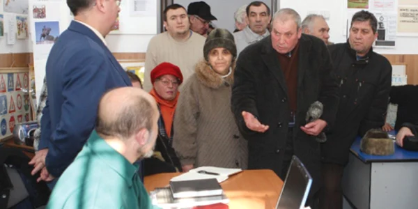 Ieşenii au cerut explicaţii reprezentanţilor Centralei Termice cu privire la contract