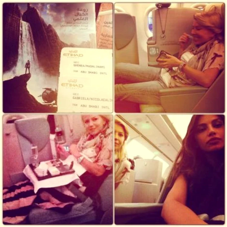 Madalina Ghenea, in avion