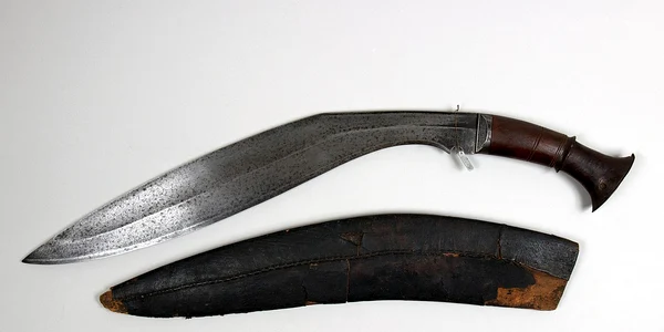 1280px Knife (Kukri) with Sheath MET 36 25 831a b 001 Apr2017 jpg