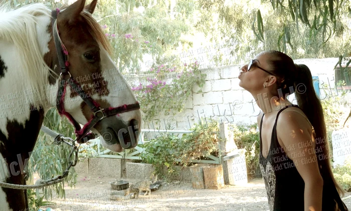 Solista a călărit cel mai nărăvaş armăsar