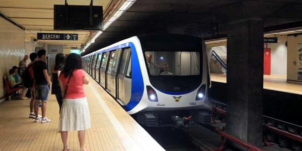metrouri caf