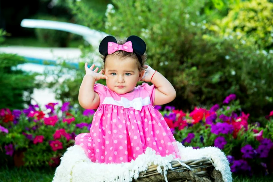 
    Micuţa Sofia Anais a împlinit un an  