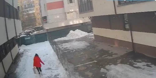 Femeie lovita gheață FOTO IGSU