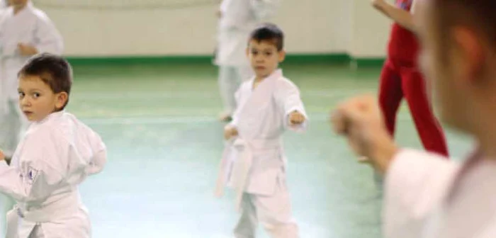 Karate Kid, după orele de curs, la Şcoala Generală nr. 30