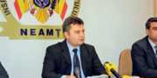Şeful poliţiei nemţene, Aurelian Şoric, este anchetat pentru relaţiile cu interlopii