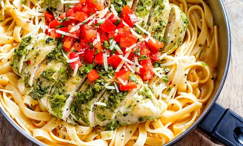 paste cu sos pesto jpeg