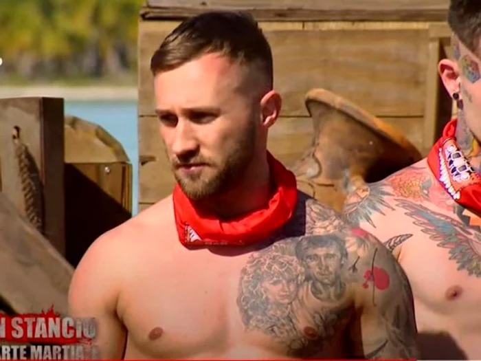 Cosmin Stanciu își poartă părinții pe piept și în sufletfoto: Kanal D