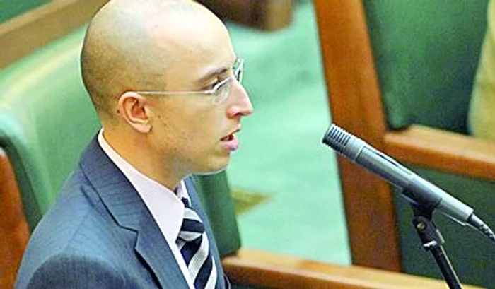 Iulian Urban, senator