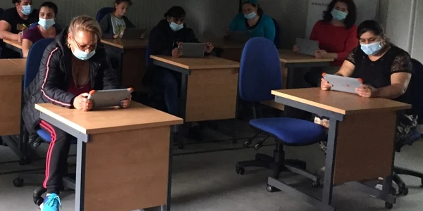 Digitalizarea a ajuns la Gârcini FOTO Asociaţia pentru Parteneriat Comunitar