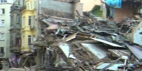 Cladire de cinci etaje surpata la Istanbul FOTO haberiyakala.com