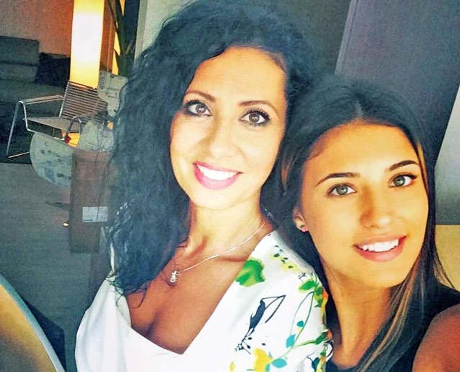Antonia e leită mama