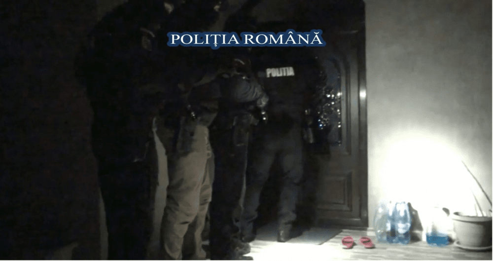 Cinci percheziții în județul Brașov la suspecți de proxenetism. Unde își desfășura activitatea rețeaua 