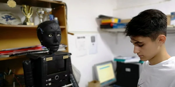 robot umanoid max