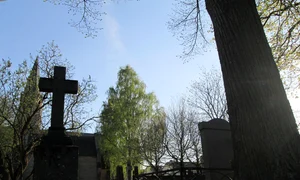 misssuss cemetery 2724275 1280 jpg