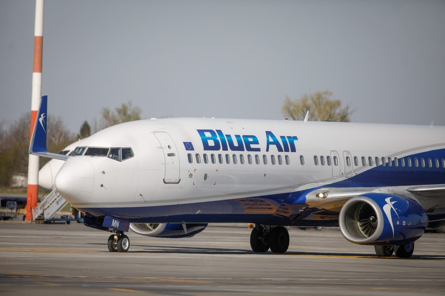 Recuperarea ajutorului de stat acordat Blue Air: Asociații și administratorii pot fi trași la răspundere