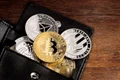 criptomonede- bitcoin-ethereum-litecoin-xrp-crypto.jpg