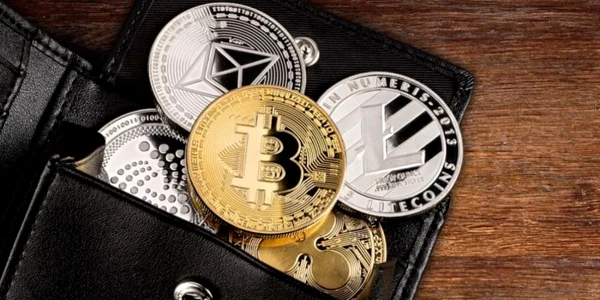 criptomonede- bitcoin-ethereum-litecoin-xrp-crypto.jpg