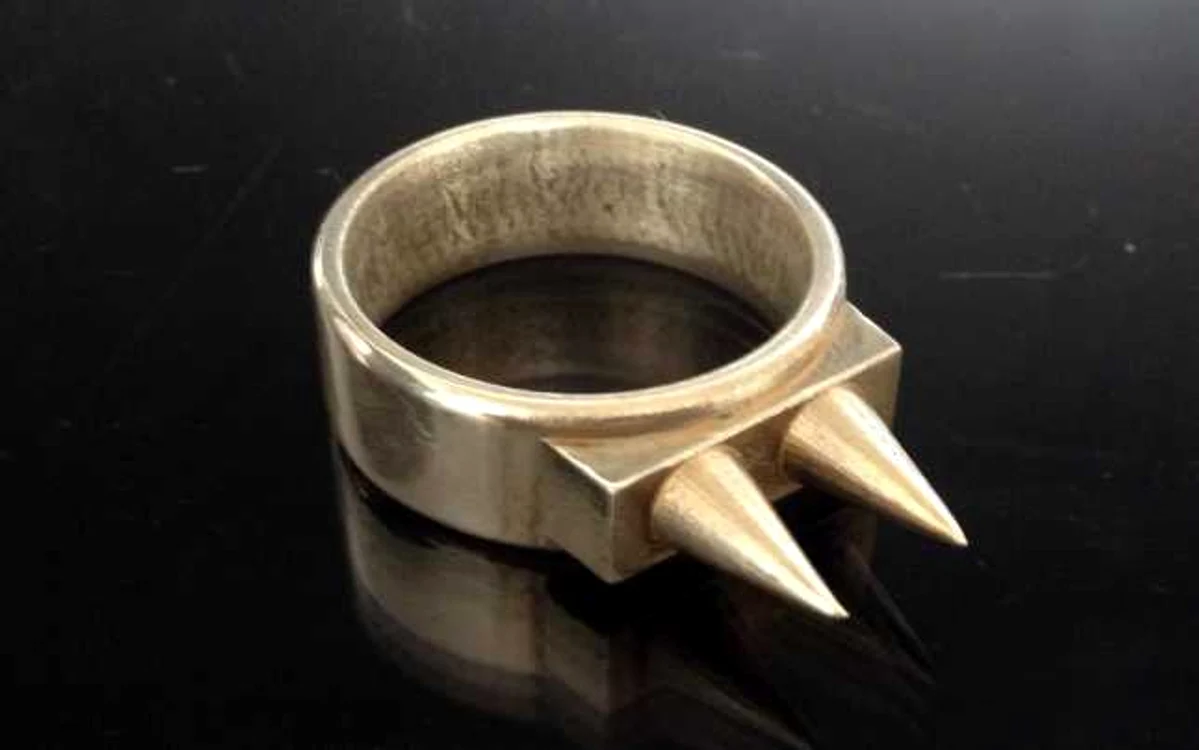 Kakute - vârful ţepuşelor era înmuiat adesea în otravă FOTO shapeways.com