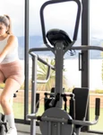 bicicleta, sala de fitness jpg