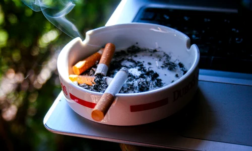 cigarette 8547965 1280 jpg