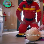 Rompetrol și Fundația pentru SMURD au instalat defibrilatoare în 80 de benzinării și 11 spații publice din Constanța și Prahova FOTO: captură video