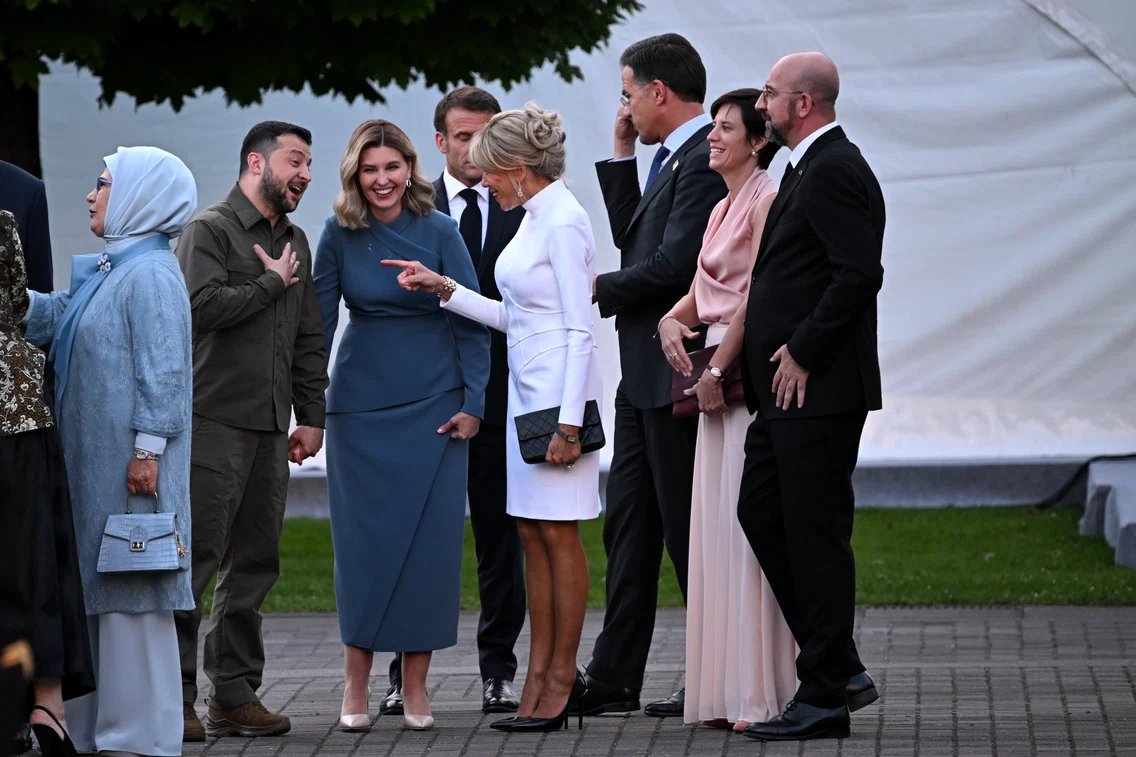 Volodimir Zelenski, Olena Zelenska și Brigitte Macron la Summitul NATO
