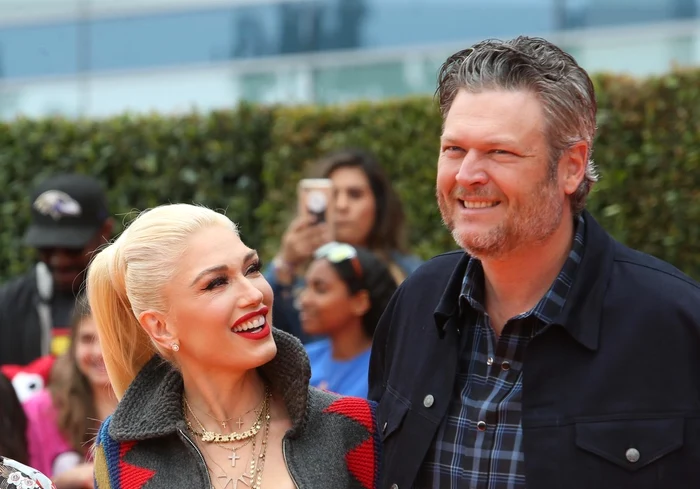 5 gwen stefani logodita blake shelton 1 jpg jpeg