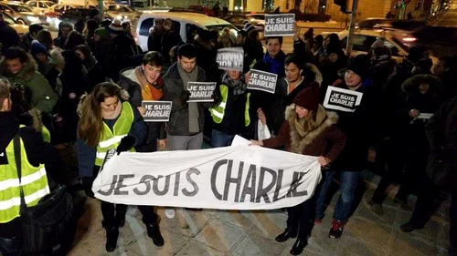 mars de solidaritate cu victimele atentatului din paris