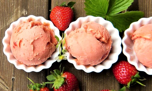 sorbet de capsuni jpeg