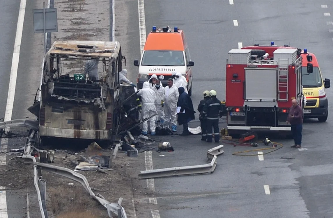 Autocarul se deplasa de la Istanbul spre capitala Macedoniei de Nord, Skopje, când a avut loc accidentul. Majoritatea victimelor ar fi fost turişti din Macedonia de Nord care se întorceau acasă din vacanţă. FOTO: EPA-EFE