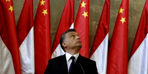Premierul maghiar Viktor Orbán, la o conferinţa de presă desfăşurată cu ocazia vizitei premierului chinez Wen Jiabao
