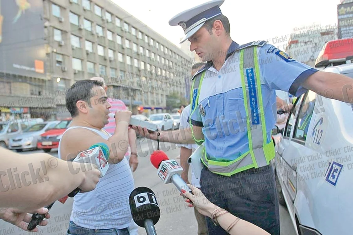 Așa arăta mașina de  200.000 de euro după  accidentul care a avut  loc marţi seara, în  jurul orei 20.00 (Fotografii: Mihai Ionescu)