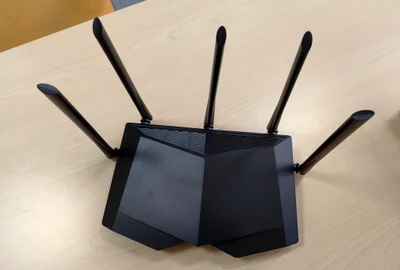 Router Tenda TX27 Pro FOTO Adrian Pogîngeanu jpg