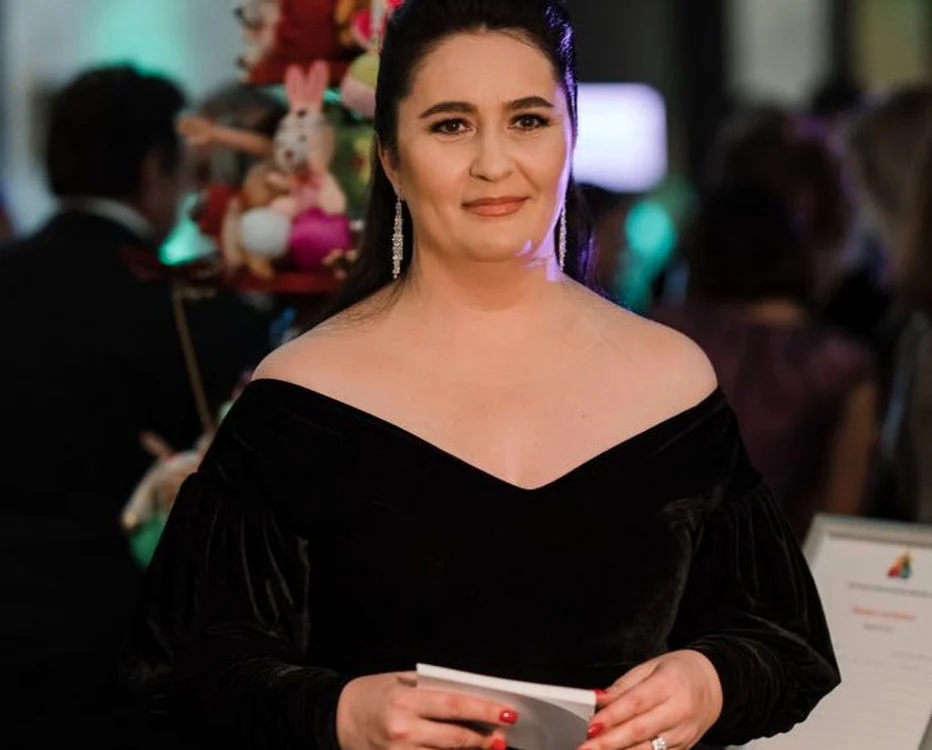 
    Amalia Năstase alături de medicul Giuseppe Castaldo, cel care a ajutat-o să slăbeascăFoto: arhivă personală  