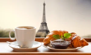 franta_menciu frantusesc_croissant_shutterstock 231190174 jpg