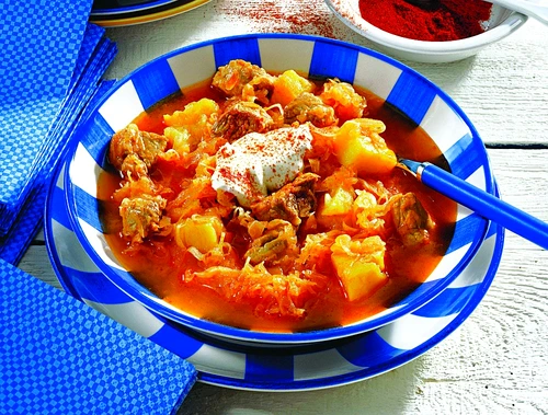 tocanita de varza cu carne de porc jpeg