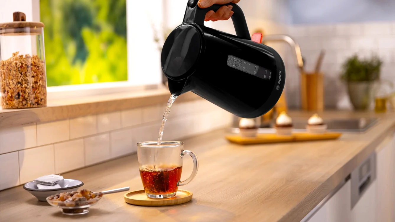 Fierbător Philips, printre cele mai performante modele, pentru ceai rapid în bucătărie Foto Bosch