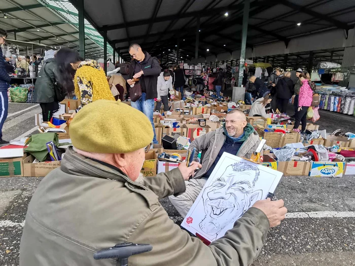 Radu Clețiu în piața de vechituri din Novi Sad FOTO Rod Festival