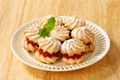 Biscuiti spritati cu gem  Sursa foto shutterstock 355100093 jpg