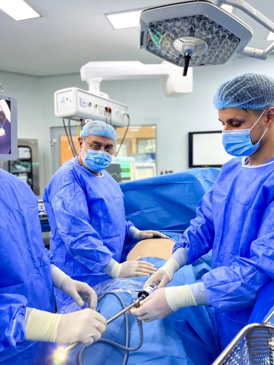  Chirurgie robotică