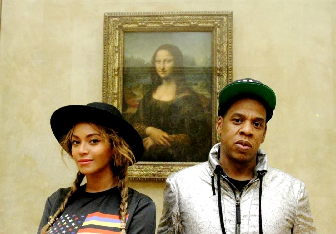 Aflaţi la Luvru într-o vizită privată, Beyoncé şi soţul ei, Jay-Z, mai mult s-au pozat decât au admirat operele de artă FOTO Arhivă personală/Facebook
