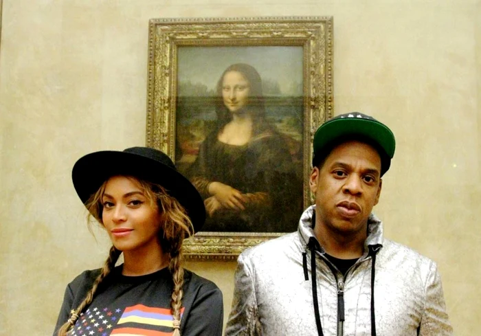 Aflaţi la Luvru într-o vizită privată, Beyoncé şi soţul ei, Jay-Z, mai mult s-au pozat decât au admirat operele de artă FOTO Arhivă personală/Facebook